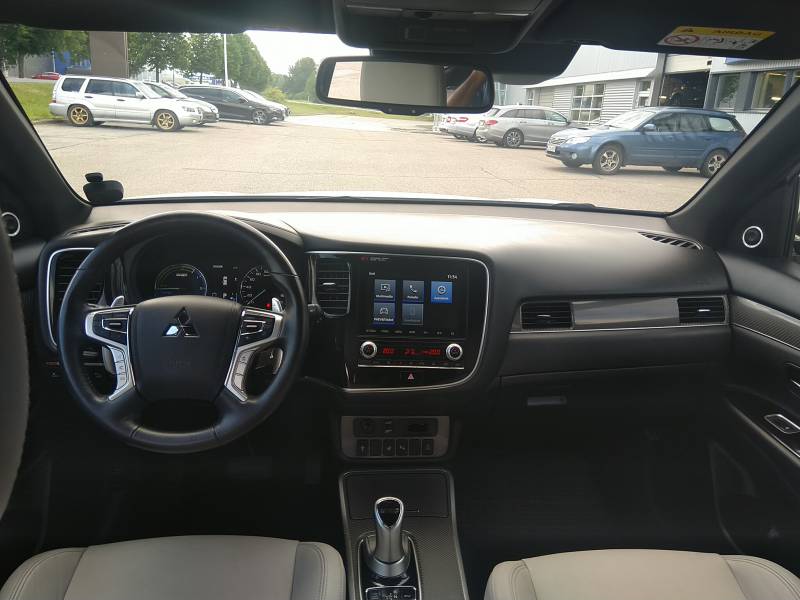 Mitsubishi Outlander PHEV