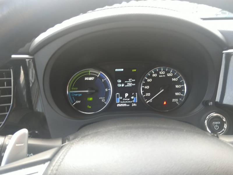 Mitsubishi Outlander PHEV